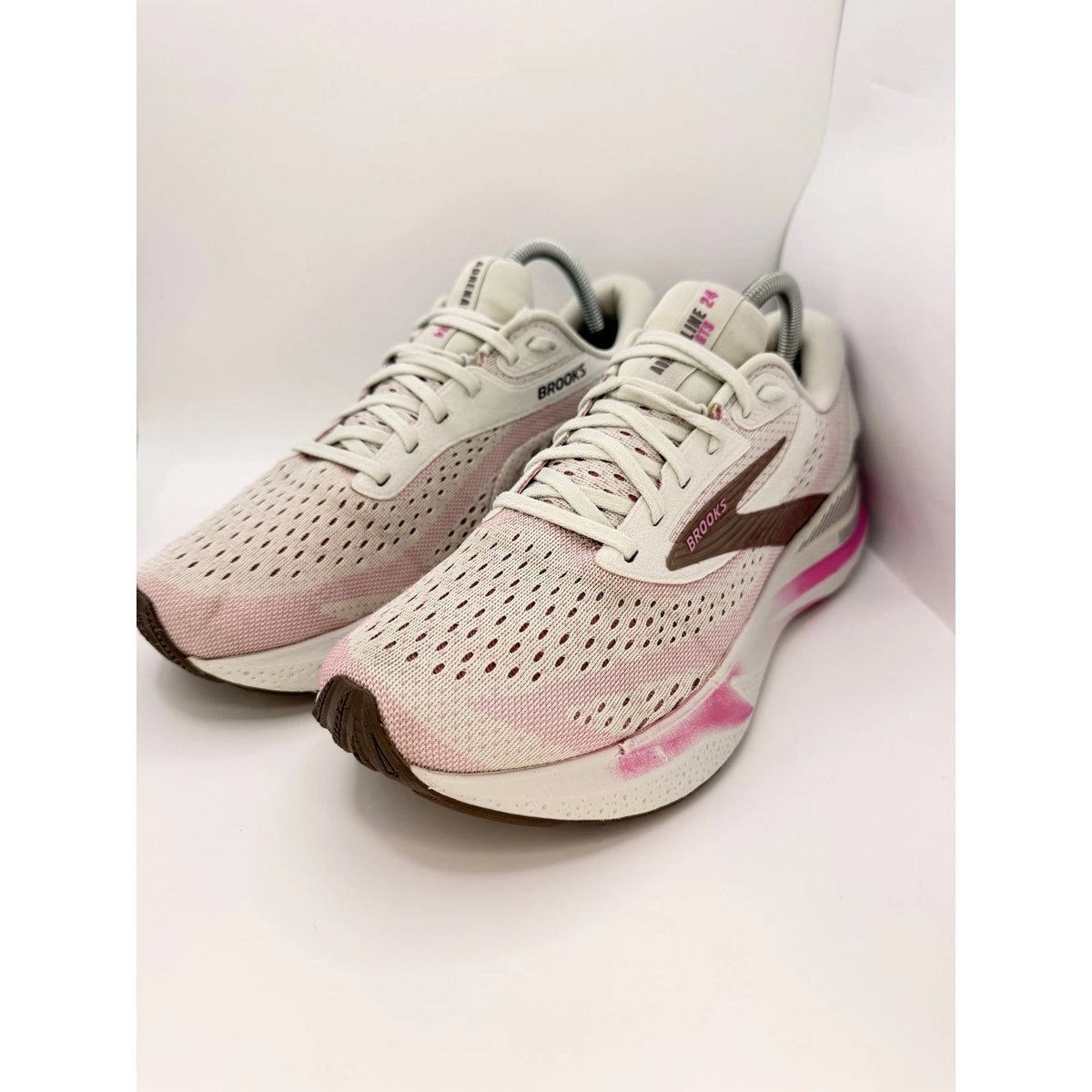 Brooks Adrenaline GTS 24 Womens Running Shoes UK 8.5 Oyster Grey Pink, photo 1