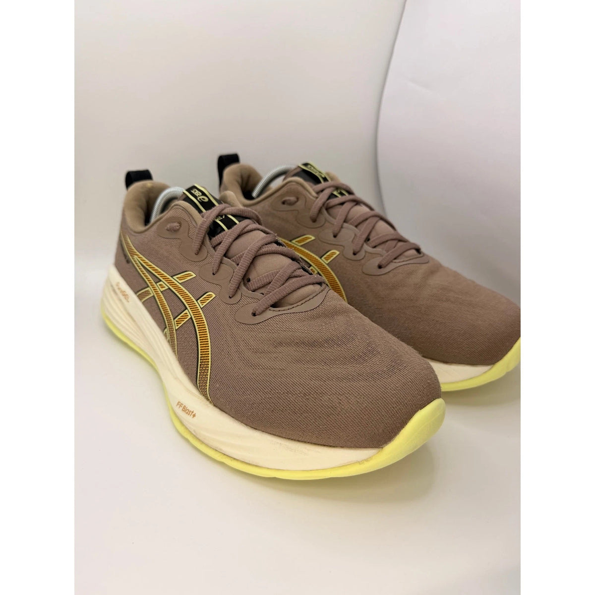 ASICS Gel Cumulus 27 Men’s UK 11 Running Shoes Brown Neutral Cushion Gym Trainer — photo 3