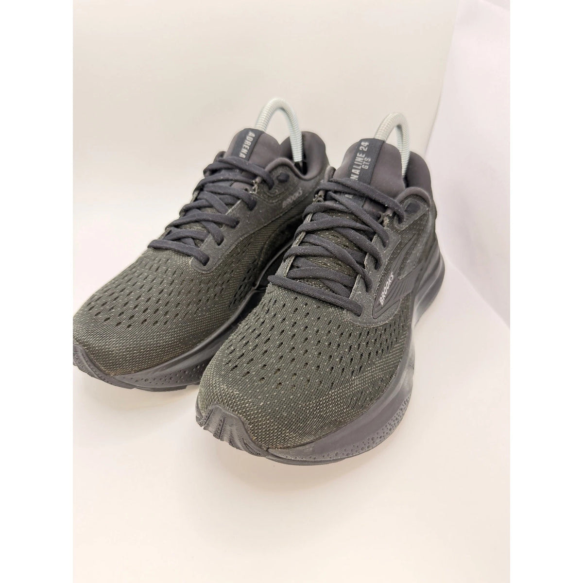 Brooks Adrenaline GTS24 Womens Stability Running Gym Trainers Size 6 UK Black — photo 1