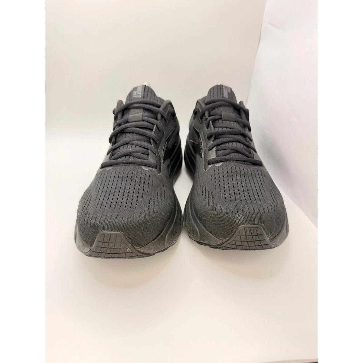 Brooks Ghost Max 2 Running Shoes Mens size 8 Wide Fit Triple Black Gym Shoes — photo 2