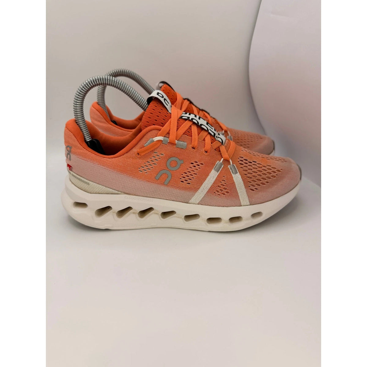 On Cloudsurfer Womens UK 4.5 Neutral Running Shoes Gym Trainers Orange — photo 3
