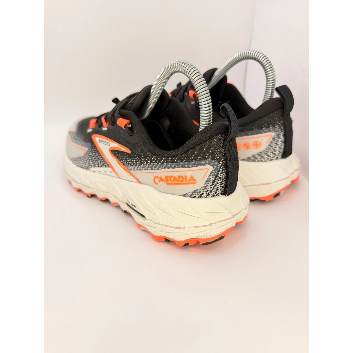 Brooks Cascadia 18 Womens Trail Running Shoes Black Blue Wash Flame UK 5.5 — photo 8