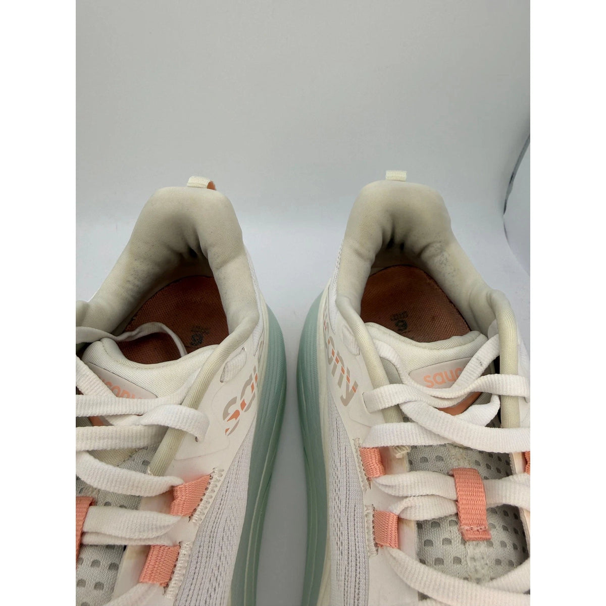 Saucony Hurricane 24 Women’s Stability Running Shoes Gym Trainers 8.5UK — photo 7