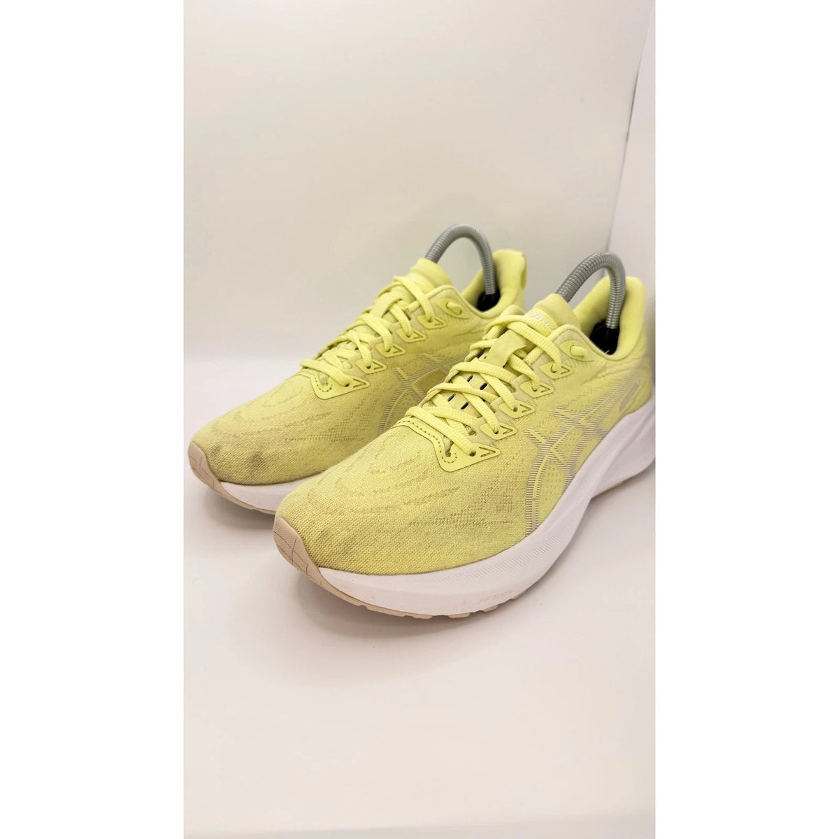 Asics Gel Cumulus 27 Womens UK 6.5 Yellow Cushioned Running Shoes Gym Trainers — photo 1