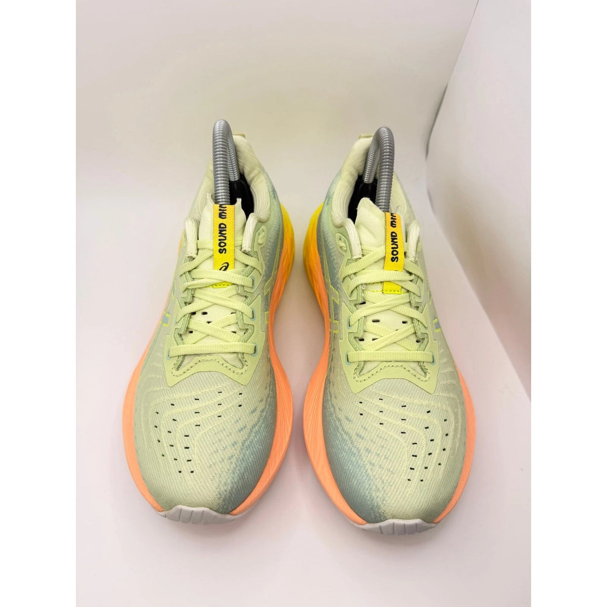 ASICS Novablast 4 Paris Women’s UK 6 Running Shoes Limited Edition Cushioned — photo 3