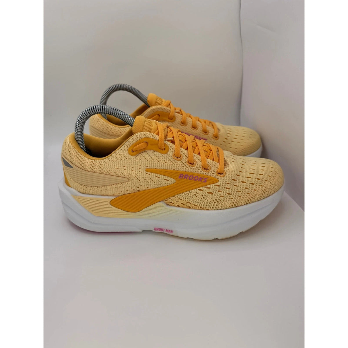 Brooks Ghost Max 3 Womens UK6 Cushioned Running Shoes Yellow Max Cushion Trainer — photo 4