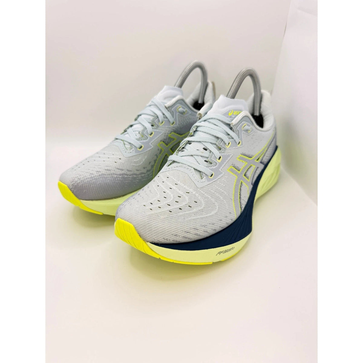 ASICS Novablast 4 Womens UK 5 Neutral Running Shoes FF BLAST+ ECO Grey Yellow — photo 1
