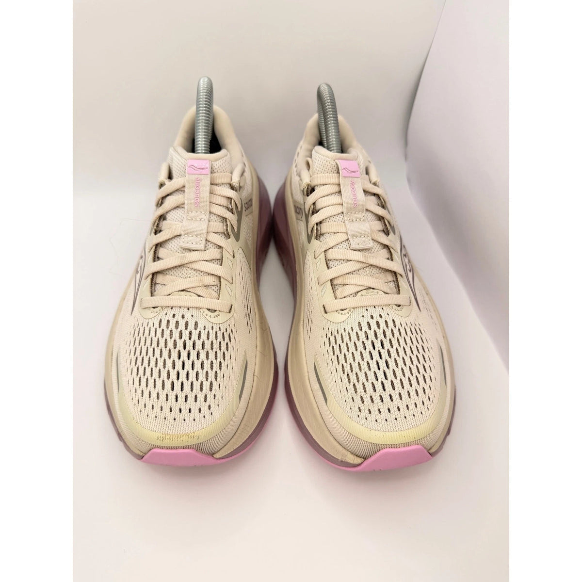 Saucony Guide 18 Womens Stability Running Shoes Size Gym Trainers — photo 3