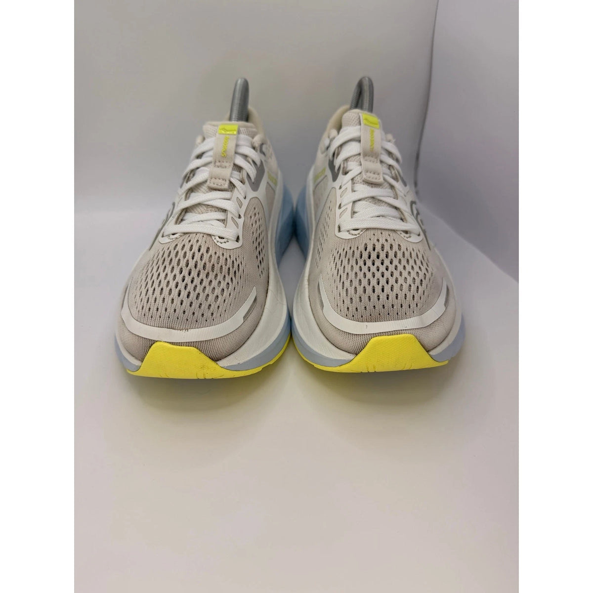 Saucony Guide 18 Womens Stability Running Shoes Size 6.5 UK Gym Trainers White — photo 2