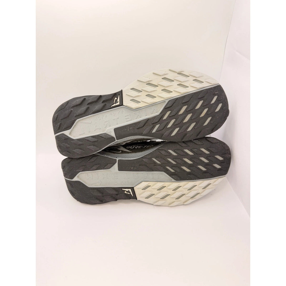 Nike Pegasus Trail 5 GORE-TEX Women’s UK 5 Black/Grey — photo 15