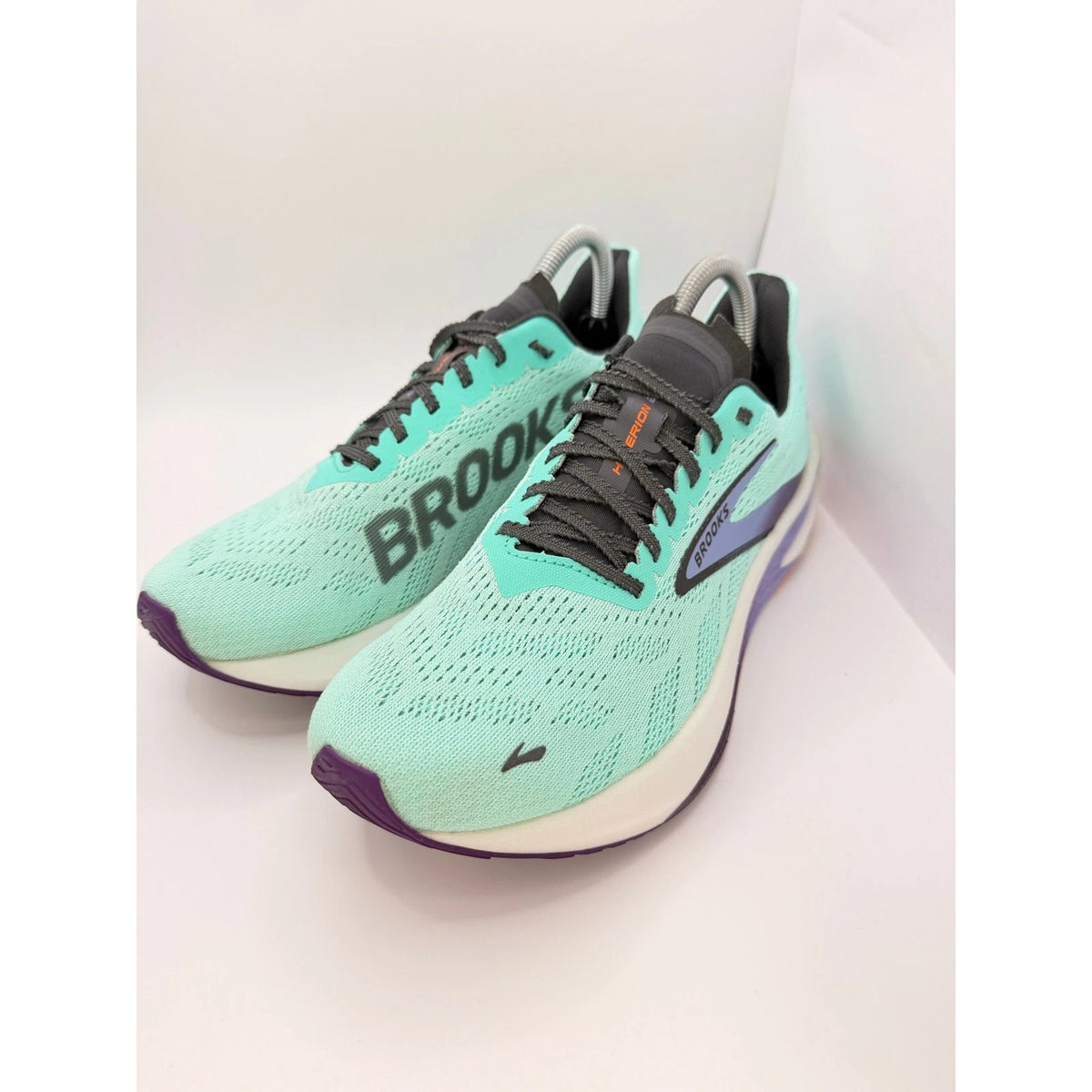 Brooks Hyperion 2 Womens UK 7.5 Cockatoo Purple Running Shoes — photo 1