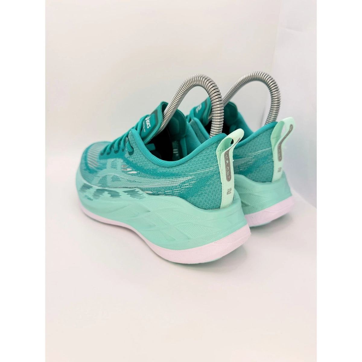 Asics Superblast 2 Paris Womens Running Shoes Size 2 UK New — photo 8