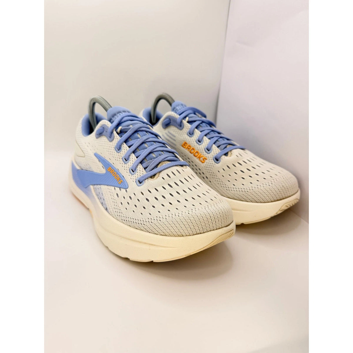 Brooks Ghost Max 3 Womens UK7.5 Cushioned Running Shoes White/blue Max Cushion — photo 4