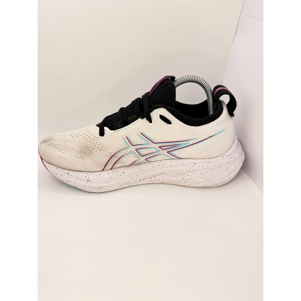 ASICS Gel Nimbus 26 Womens UK 7 Running Shoes White & Black Gym Trainers — photo 11