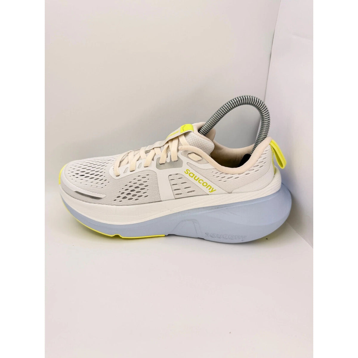 Saucony Guide 18 Womens Stability Running Shoes Size Gym Trainers Size 4UK White — photo 12