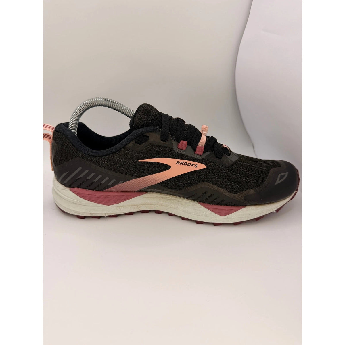 Brooks Cascadia 15 Men’s UK 9 Trail Running Shoes Black Pink — photo 12