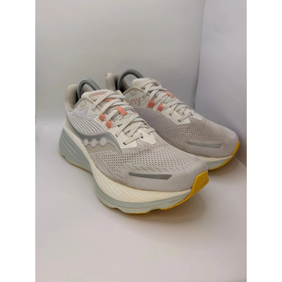 Saucony Hurricane 24 Women’s Stability Running Shoes Gym Trainers 8.5UK — photo 3