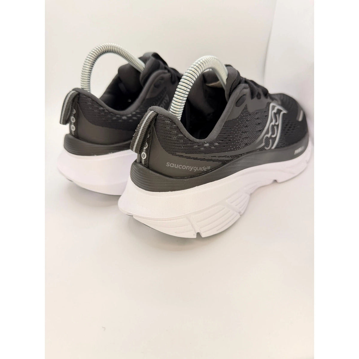 Saucony Guide 18 Womens Stability Running Shoes Size Gym Trainers Size 6.5UK — photo 8