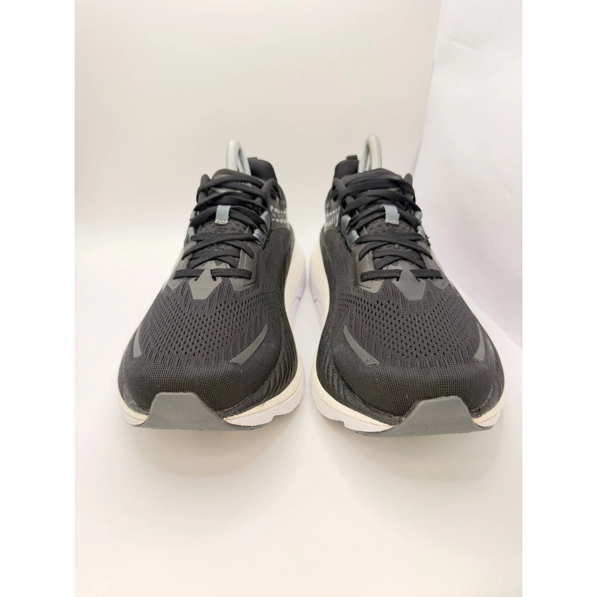 Saucony Hurricane 24 Mens 8UK Stability Running Shoes Black & White Gym Trainers — photo 2