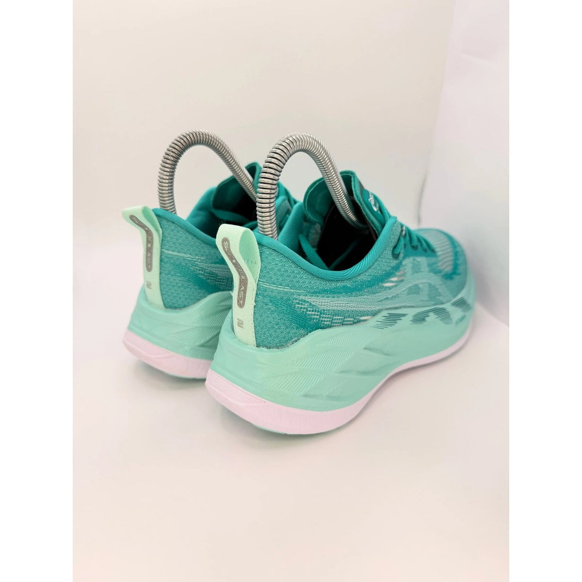 Asics Superblast 2 Paris Womens Running Shoes Size 2 UK New — photo 6