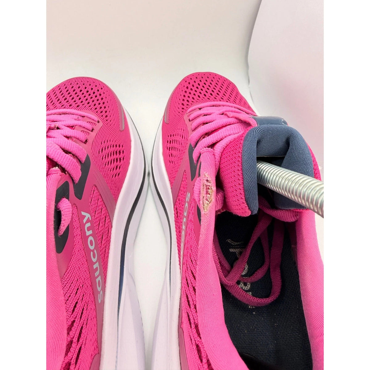 Saucony Guide 18 Womens UK 6 Fuchsia Stability Running Shoes Trainers — photo 9