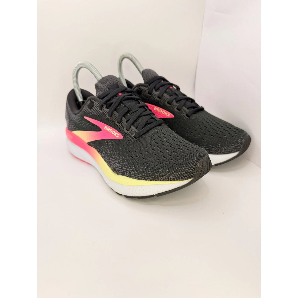 Brooks Ghost 16 Womens UK 5 Black Pink Running Trainers — photo 4