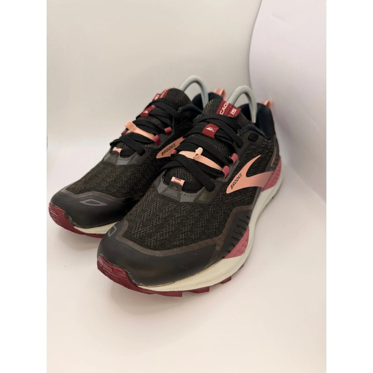 Brooks Cascadia 15 Men’s UK 9 Trail Running Shoes Black Pink — photo 1