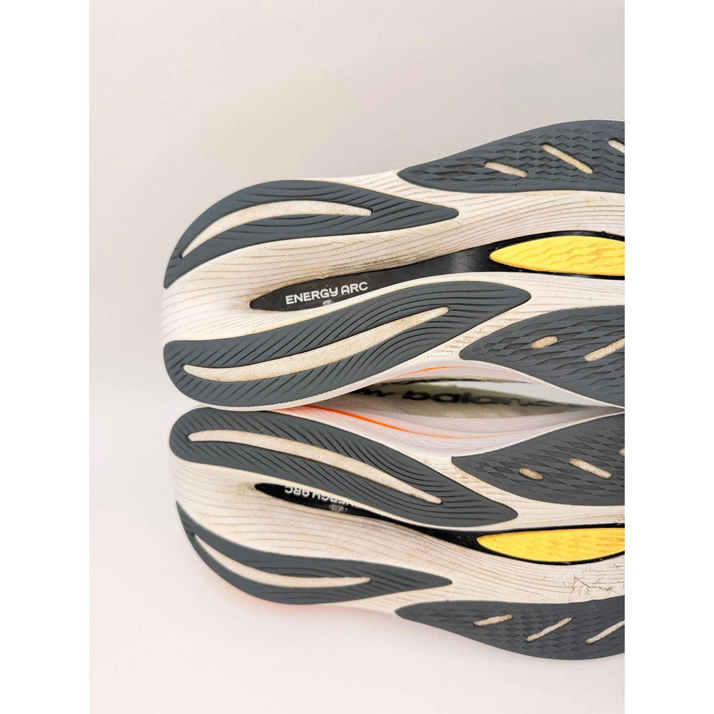 New Balance FuelCell SuperComp Elite V2 Womens UK 6.5 Running Shoes White Carbon — photo 16