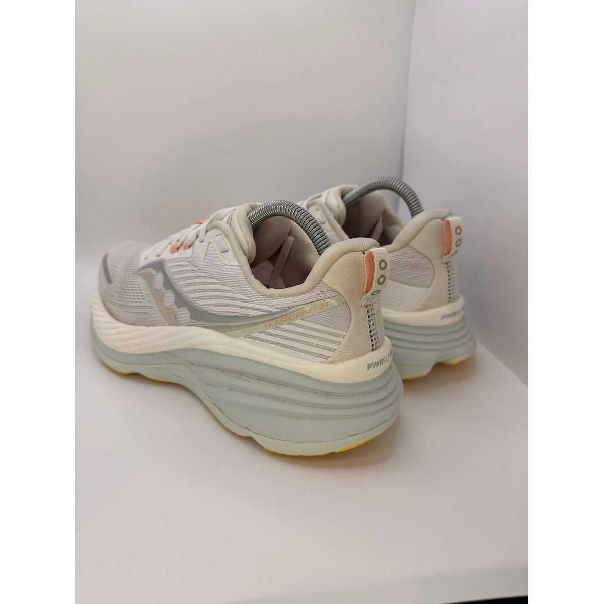 Saucony Hurricane 24 Women’s Stability Running Shoes Gym Trainers 8.5UK — photo 13
