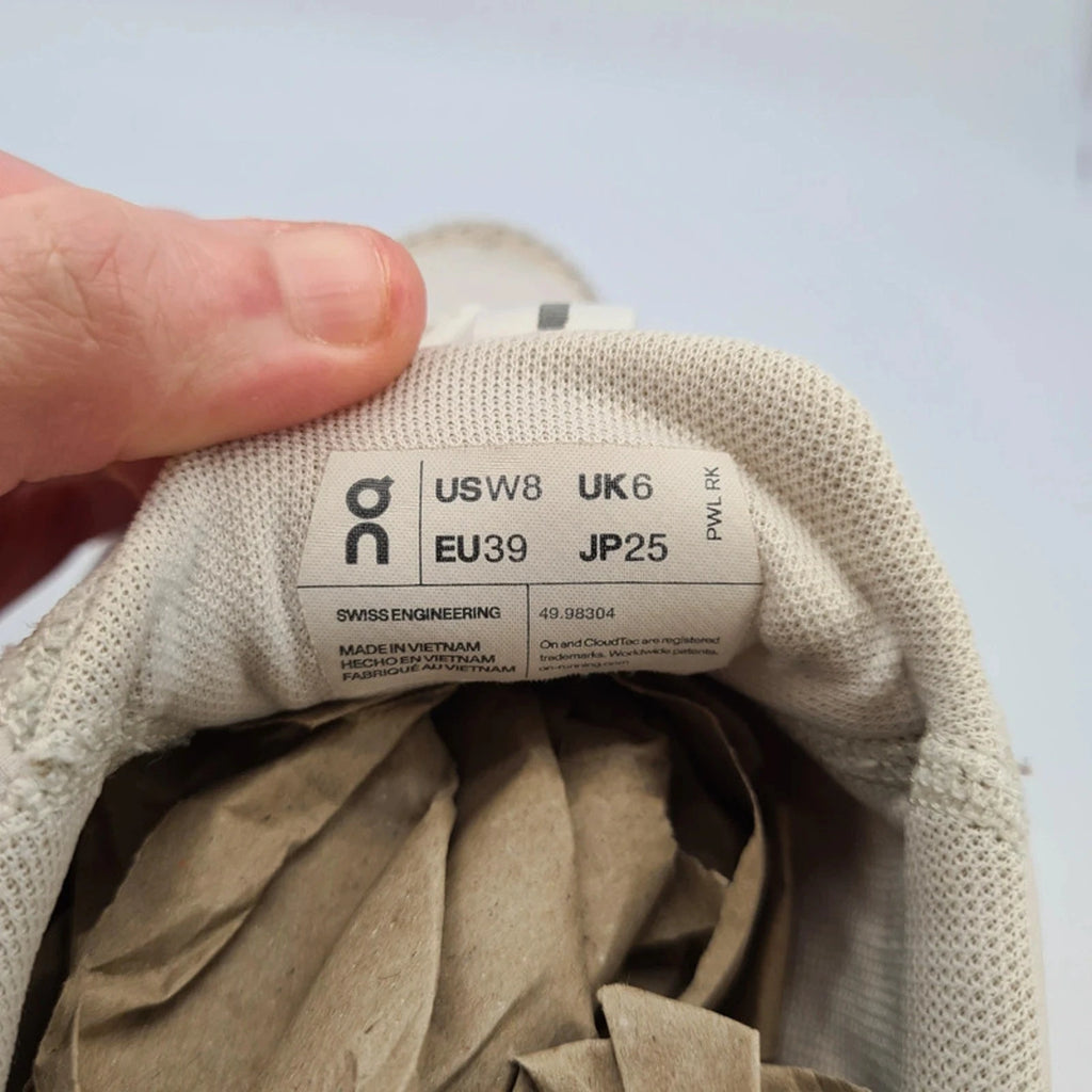 On Running Cloudultra Women’s UK 6 Undyed White / Glacier Premium Trail — photo 14